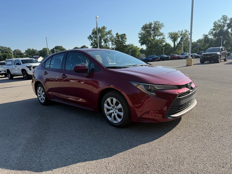 Toyota Corolla Vehicle Full-screen Gallery Image 8