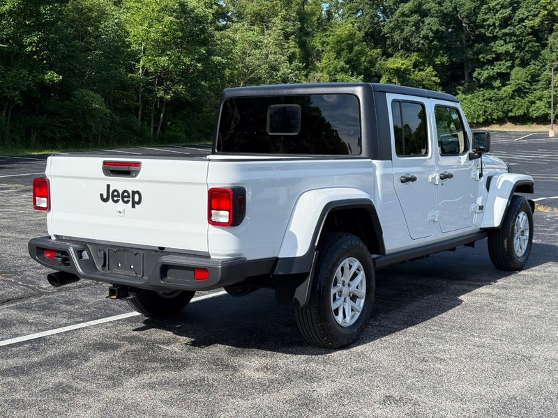 Jeep Gladiator Vehicle Image 08