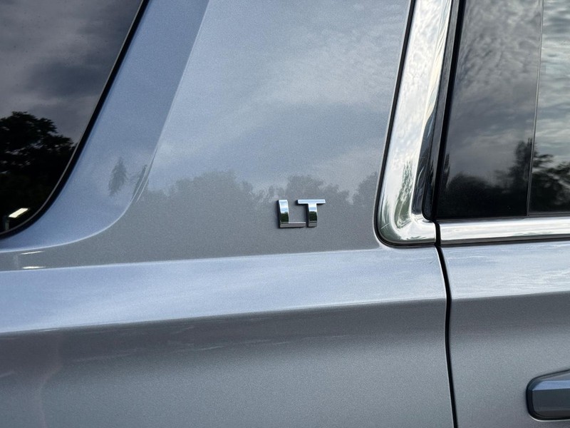 Chevrolet Tahoe Vehicle Image 11