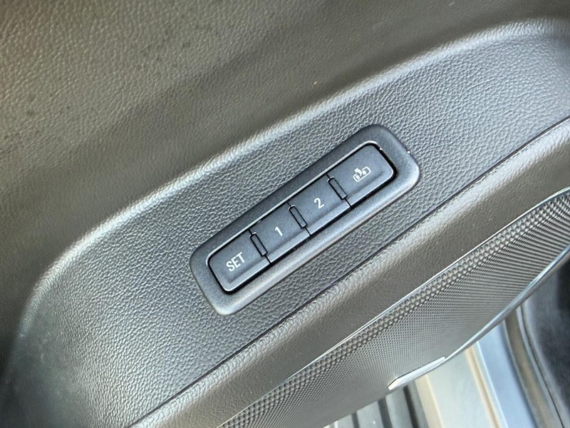 Chevrolet Tahoe Vehicle Image 19
