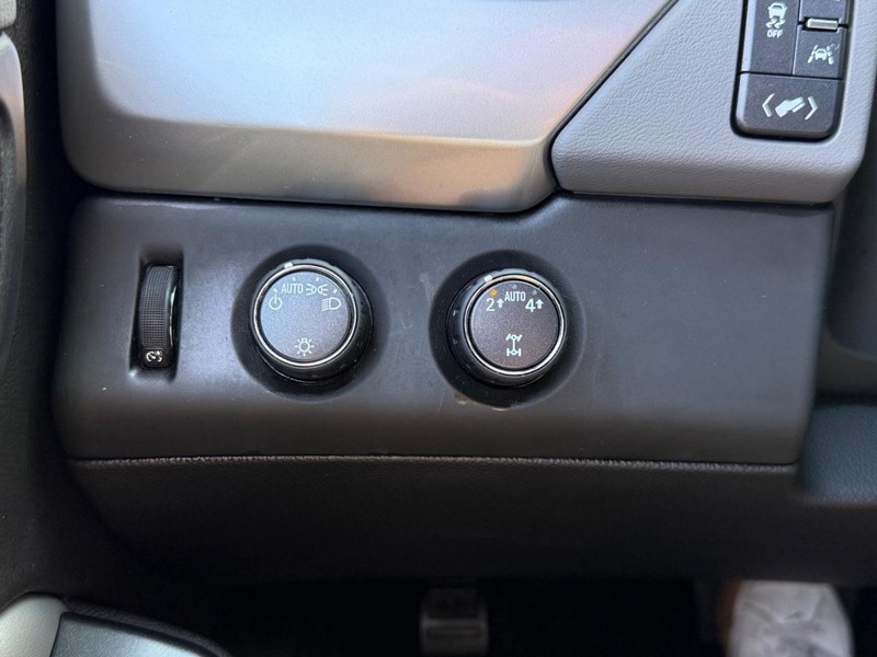Chevrolet Tahoe Vehicle Image 21