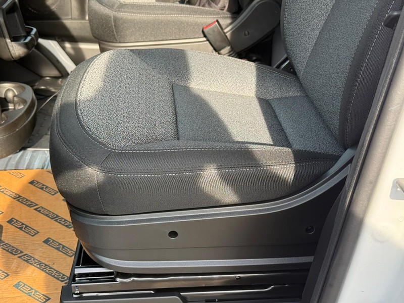 Ram ProMaster Cargo Van Vehicle Full-screen Gallery Image 6
