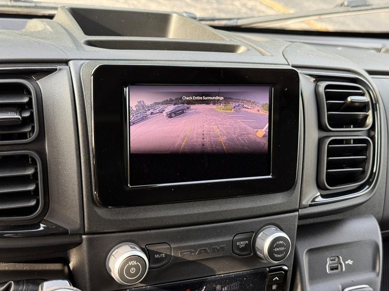 Ram ProMaster Cargo Van Vehicle Full-screen Gallery Image 10