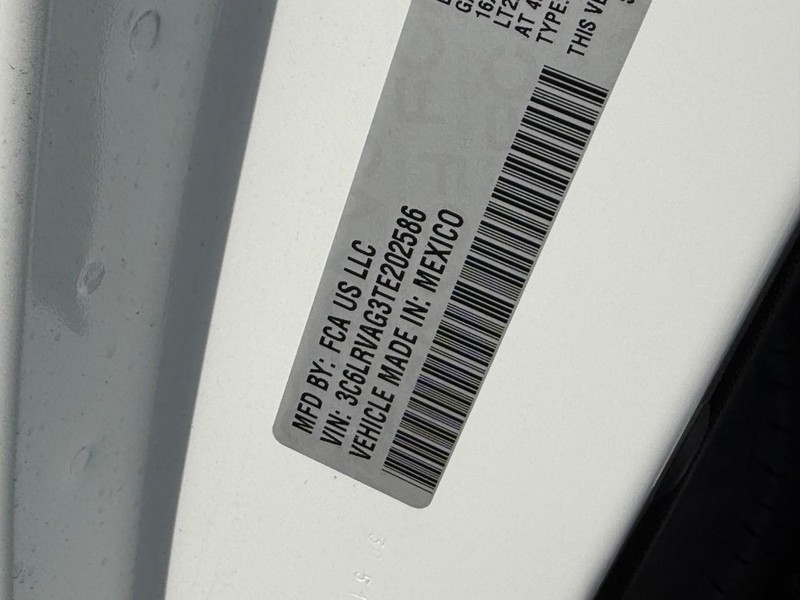 Ram ProMaster Cargo Van Vehicle Full-screen Gallery Image 11