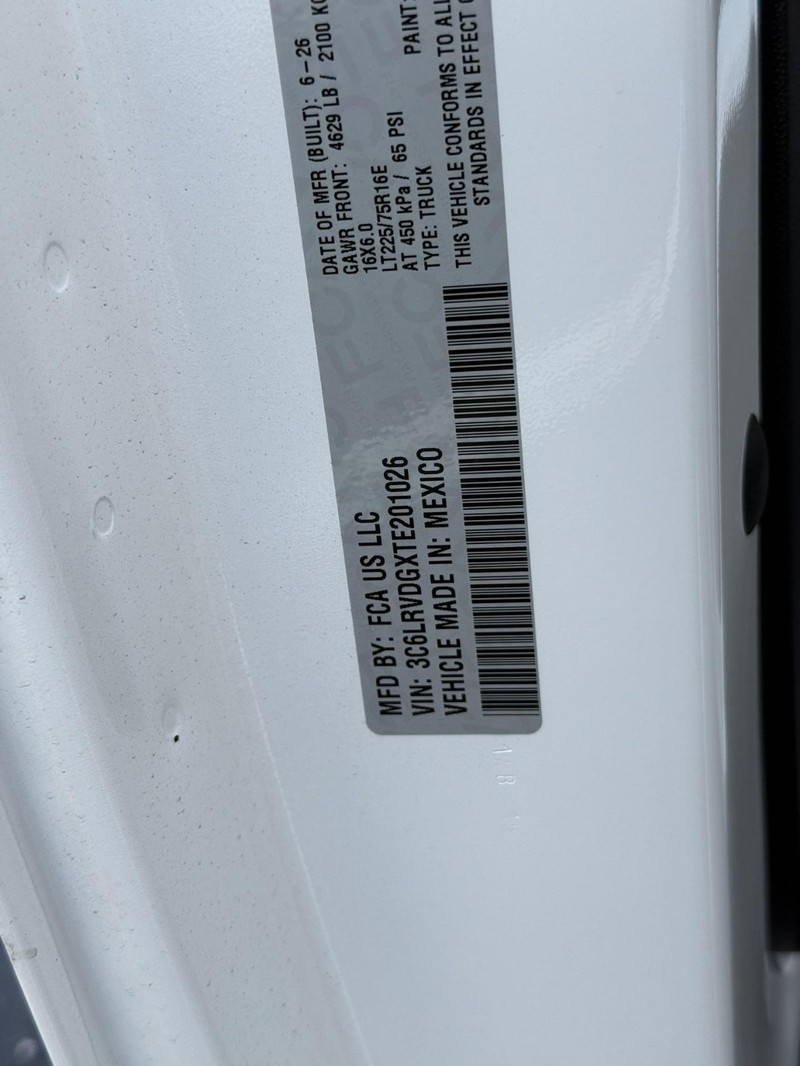 Ram ProMaster Cargo Van Vehicle Full-screen Gallery Image 9