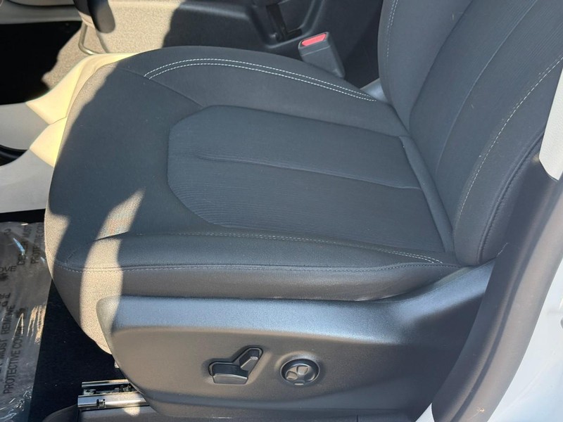 Chrysler Voyager Vehicle Image 20