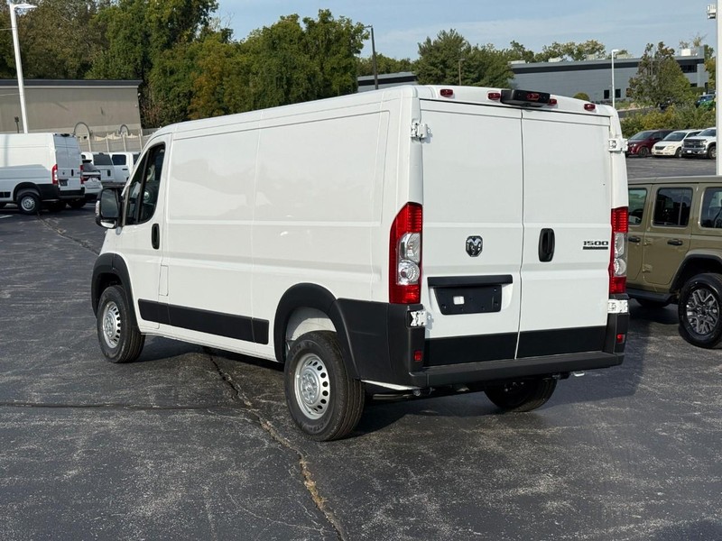 Ram ProMaster Cargo Van Vehicle Image 04