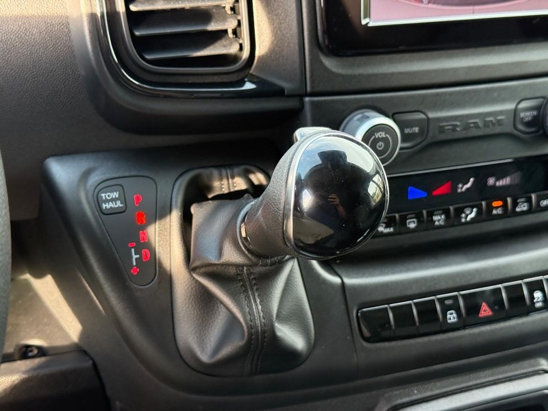 Ram ProMaster Cargo Van Vehicle Image 15