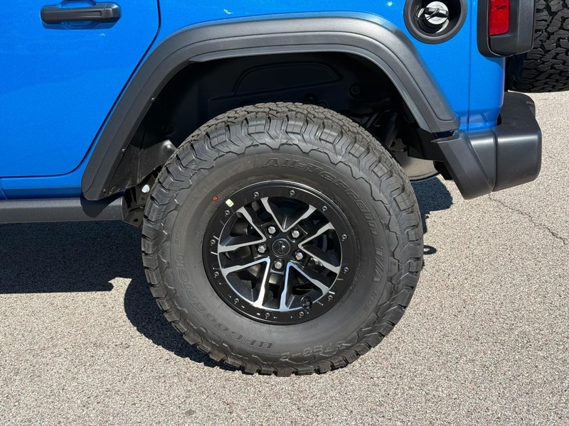 Jeep Wrangler Vehicle Image 05
