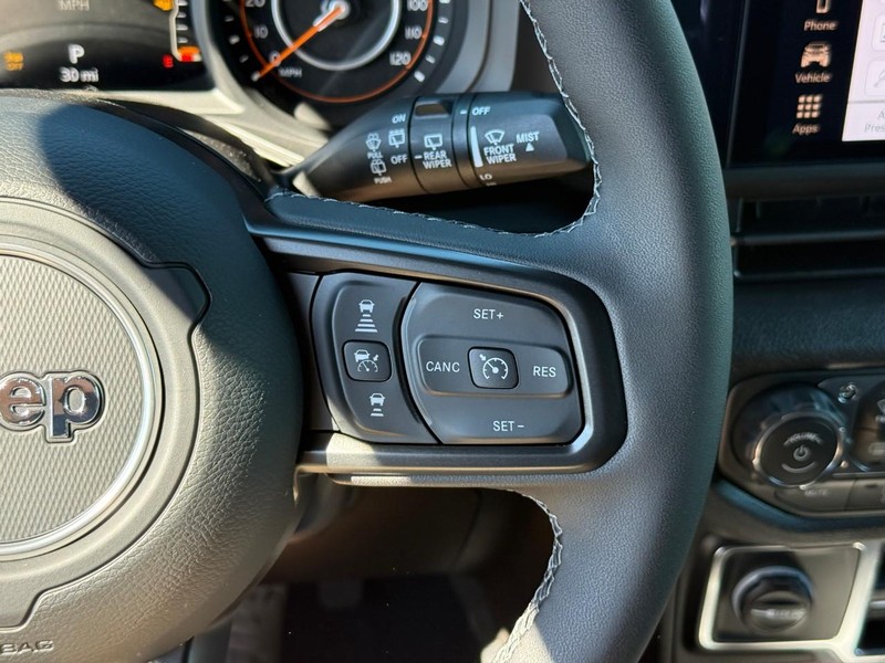Jeep Wrangler Vehicle Image 14