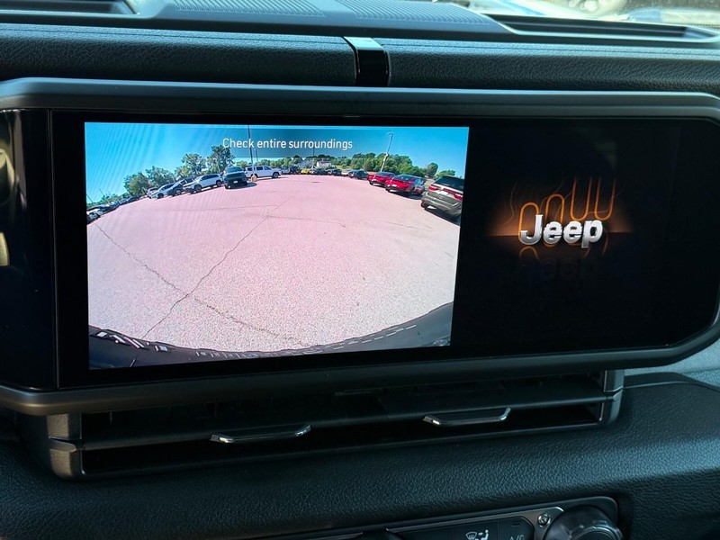 Jeep Wrangler Vehicle Image 17