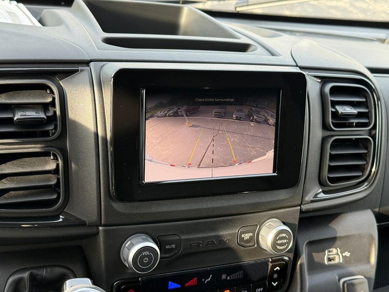 Ram ProMaster Cargo Van Vehicle Full-screen Gallery Image 8