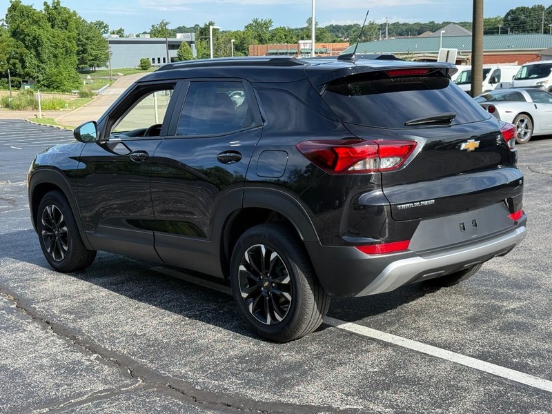 Chevrolet TrailBlazer Vehicle Full-screen Gallery Image 03
