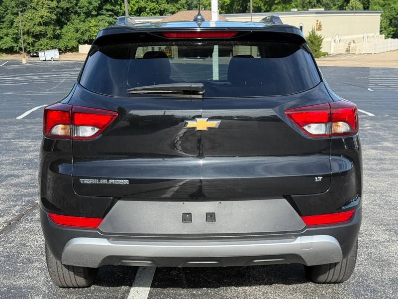 Chevrolet TrailBlazer Vehicle Full-screen Gallery Image 05