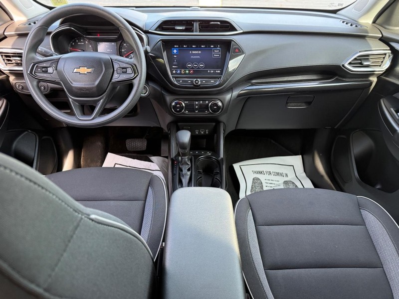 Chevrolet TrailBlazer Vehicle Full-screen Gallery Image 12
