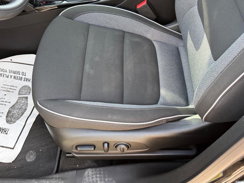 Chevrolet TrailBlazer Vehicle Full-screen Gallery Image 17