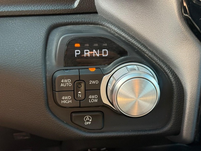 Ram 1500 Vehicle Image 26