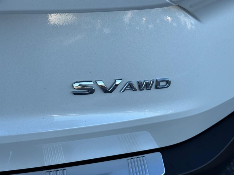 Nissan Rogue Vehicle Image 07