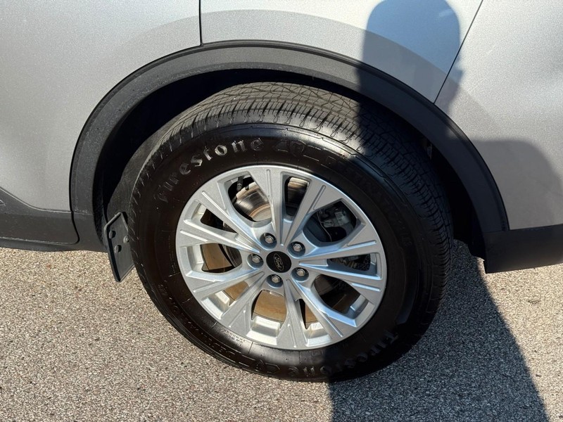 Ford Escape Vehicle Image 05
