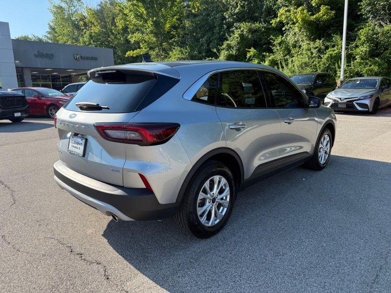 Ford Escape Vehicle Image 11