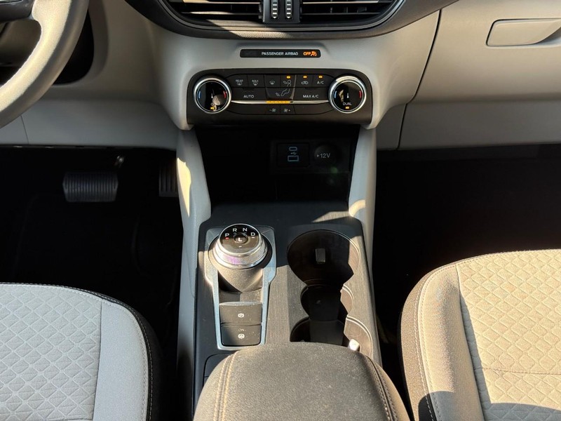 Ford Escape Vehicle Image 19