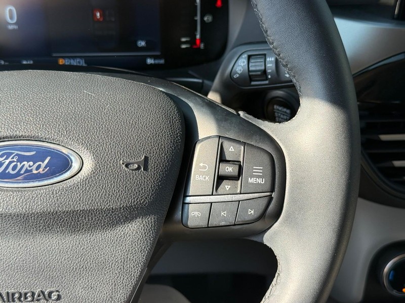 Ford Escape Vehicle Image 25