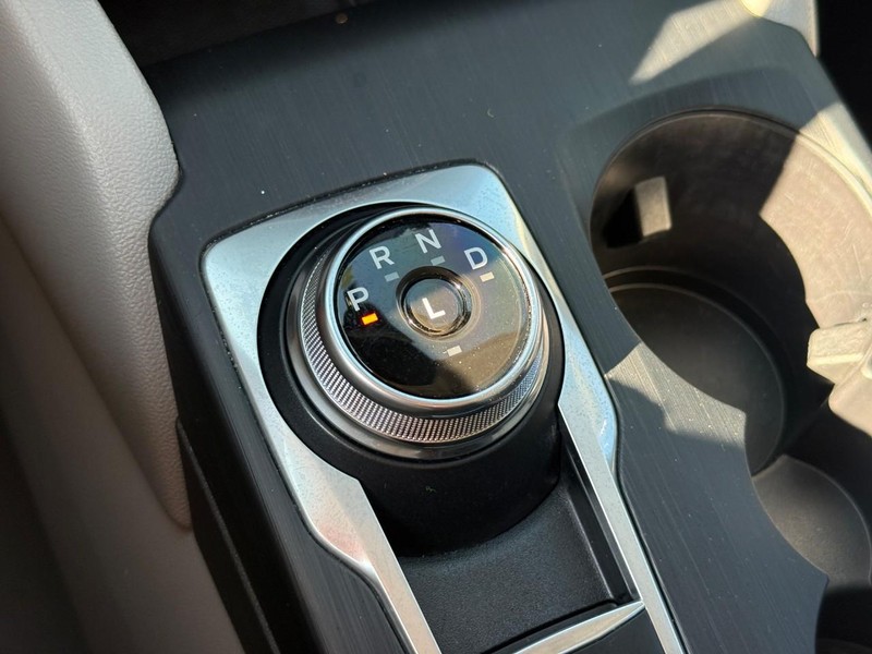 Ford Escape Vehicle Image 27