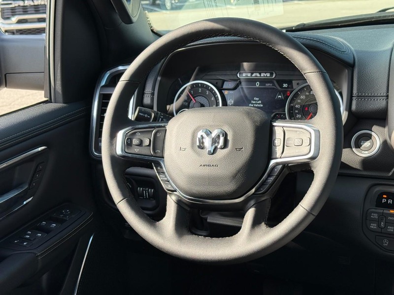 Ram 1500 Vehicle Image 11