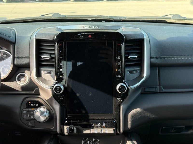 Ram 1500 Vehicle Image 12