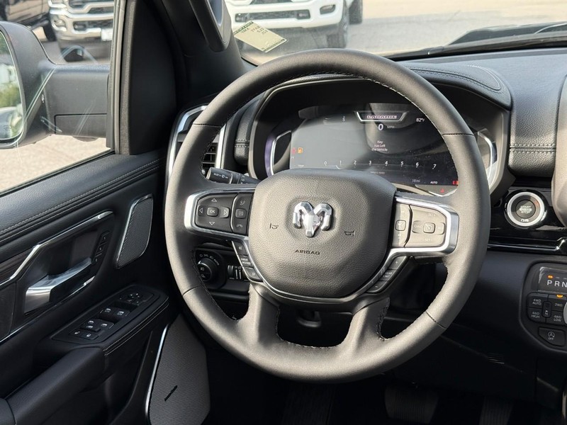 Ram 1500 Vehicle Image 11