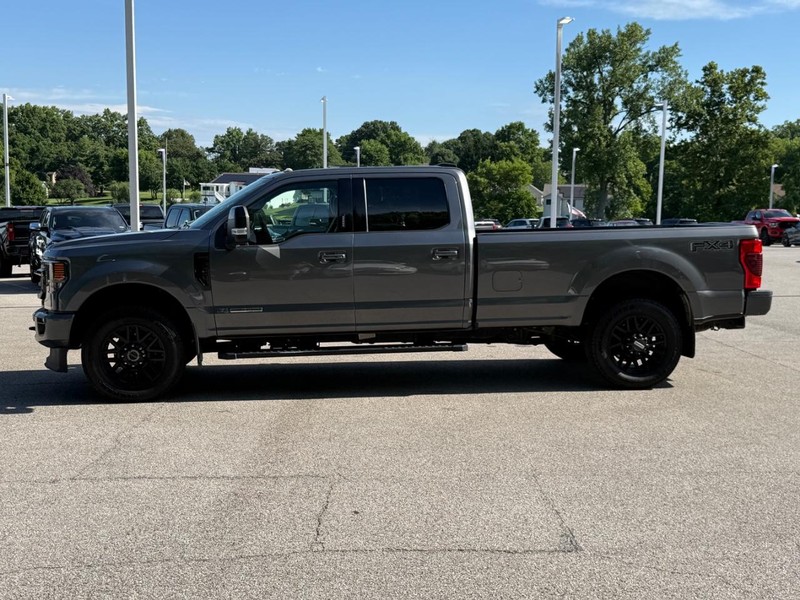 Ford Super Duty F-350 SRW Vehicle Image 03