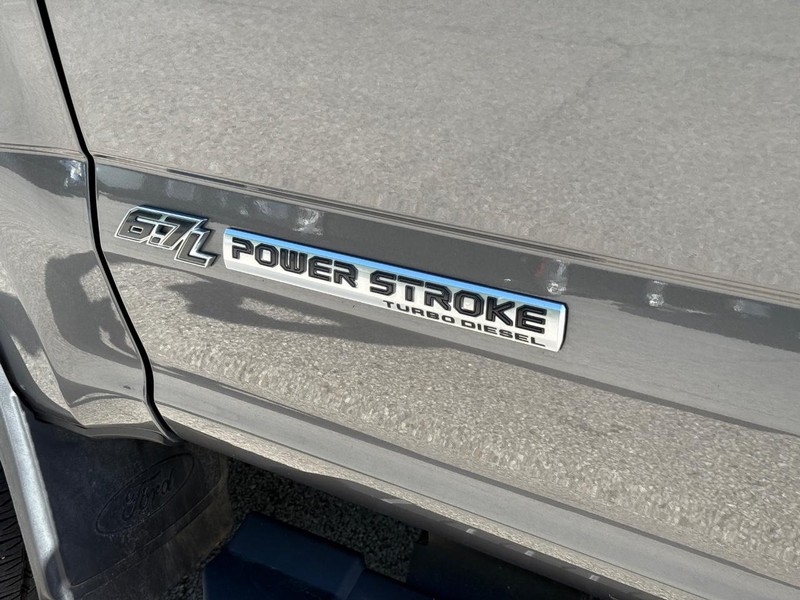 Ford Super Duty F-350 SRW Vehicle Image 13