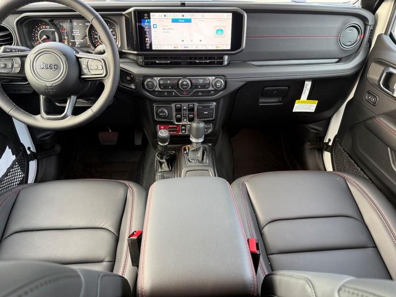 Jeep Gladiator Vehicle Image 08