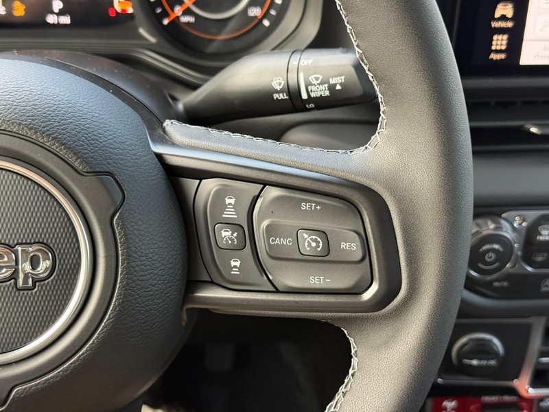 Jeep Gladiator Vehicle Image 17