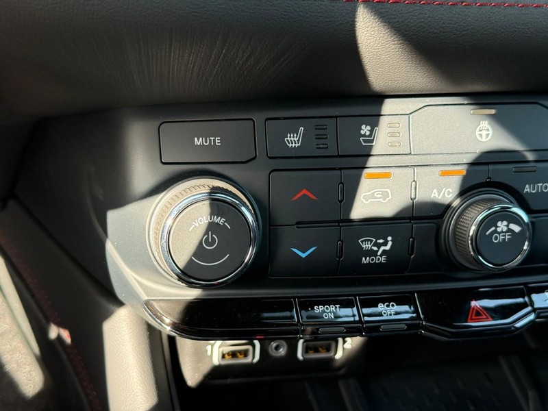 Dodge Durango Vehicle Image 19