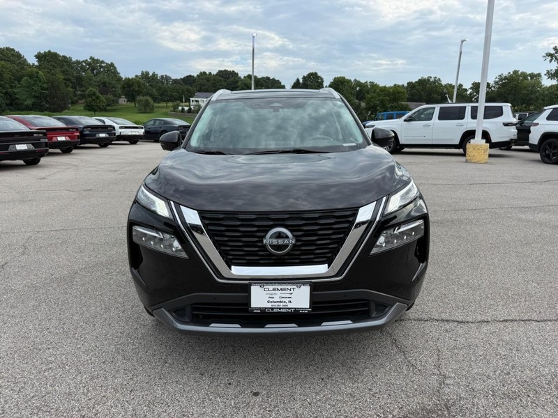 Nissan Rogue Vehicle Image 13