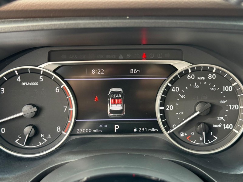 Nissan Rogue Vehicle Image 26