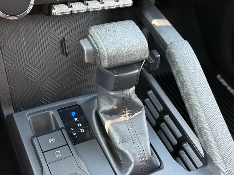 Toyota Tacoma 2WD Vehicle Image 20