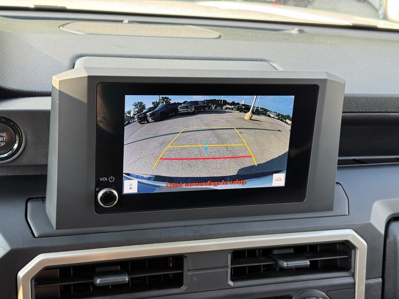 Toyota Tacoma 2WD Vehicle Image 21
