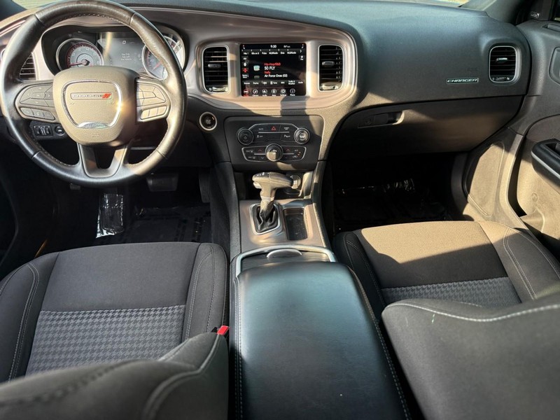 Dodge Charger Vehicle Image 14
