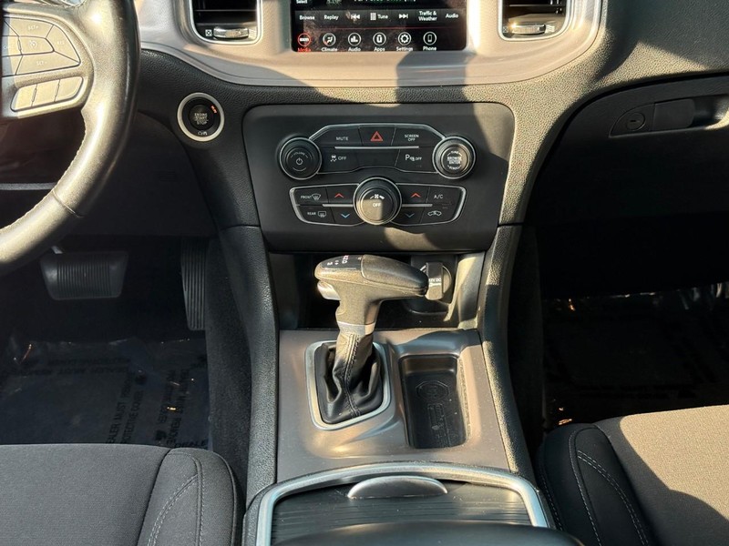 Dodge Charger Vehicle Image 17