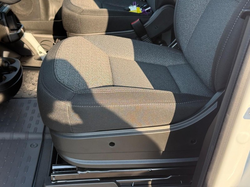 Ram ProMaster Cargo Van Vehicle Full-screen Gallery Image 9