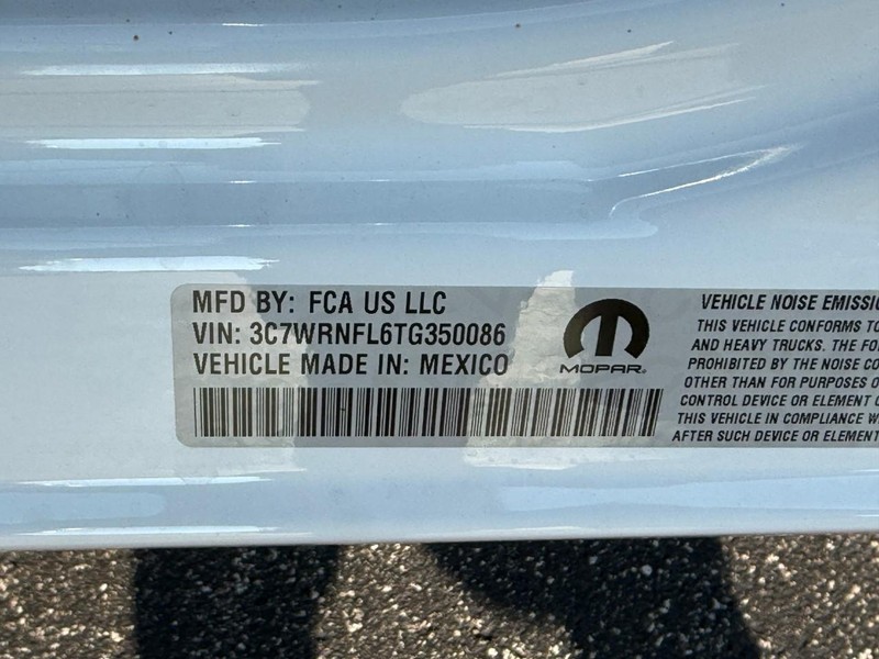 Ram 5500 Chassis Cab Vehicle Image 18