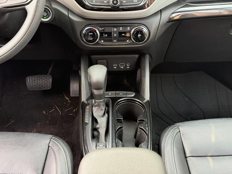 Chevrolet TrailBlazer Vehicle Image 19
