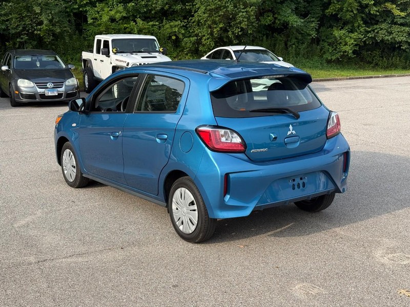 Mitsubishi Mirage Vehicle Full-screen Gallery Image 3