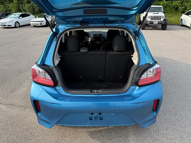 Mitsubishi Mirage Vehicle Full-screen Gallery Image 5