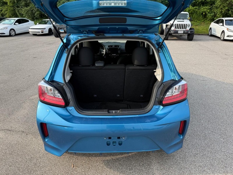 Mitsubishi Mirage Vehicle Full-screen Gallery Image 10
