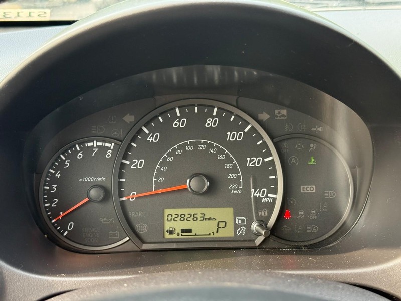 Mitsubishi Mirage Vehicle Full-screen Gallery Image 13