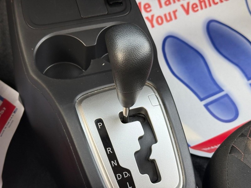 Mitsubishi Mirage Vehicle Full-screen Gallery Image 15