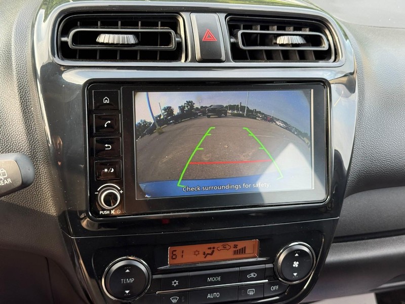 Mitsubishi Mirage Vehicle Full-screen Gallery Image 16